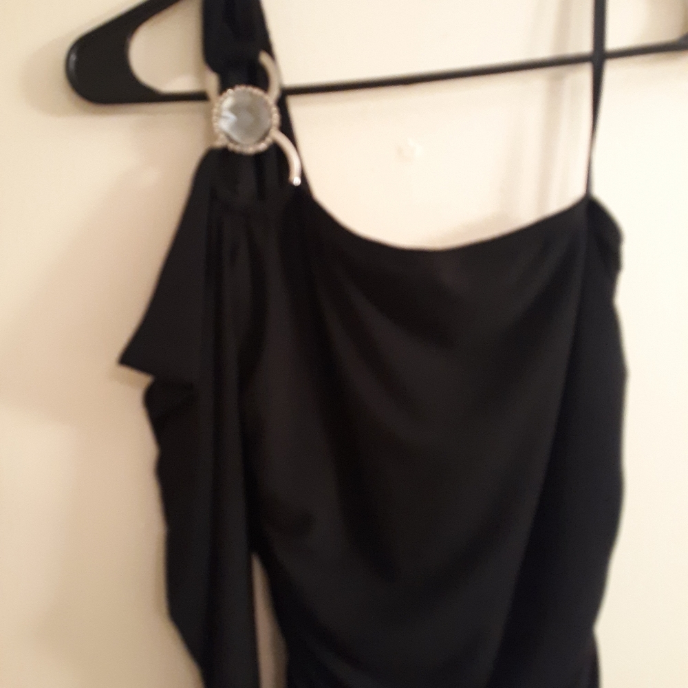 Taboo Dress - Picture 3 of 8
